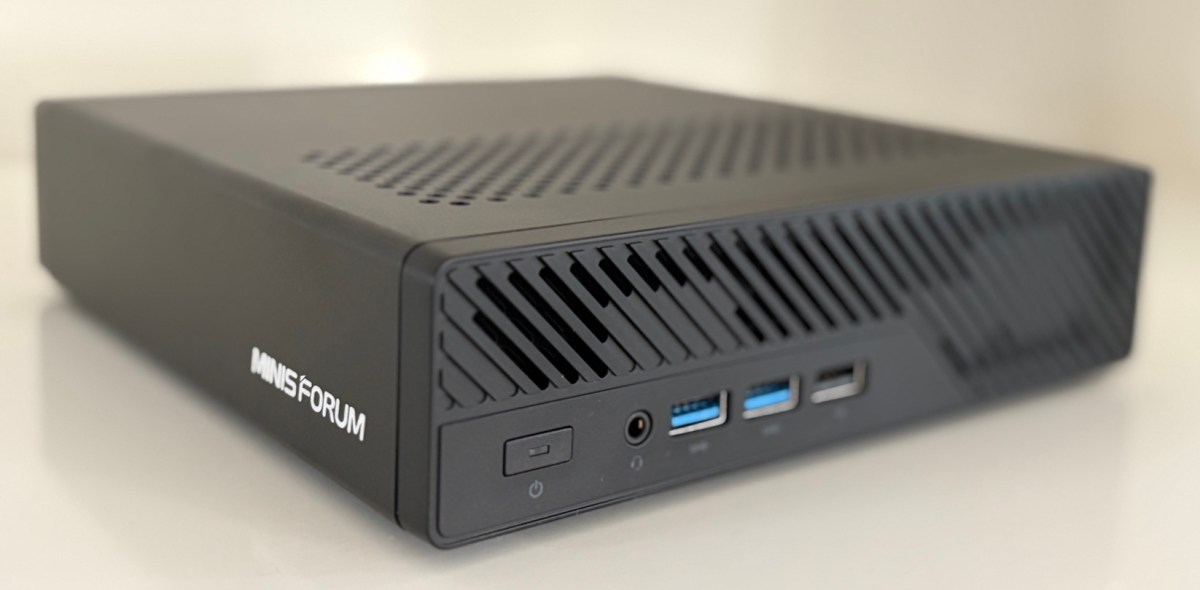 Screenshot of VMware Cloud Foundation (VCF) on Minisforum MS-A2